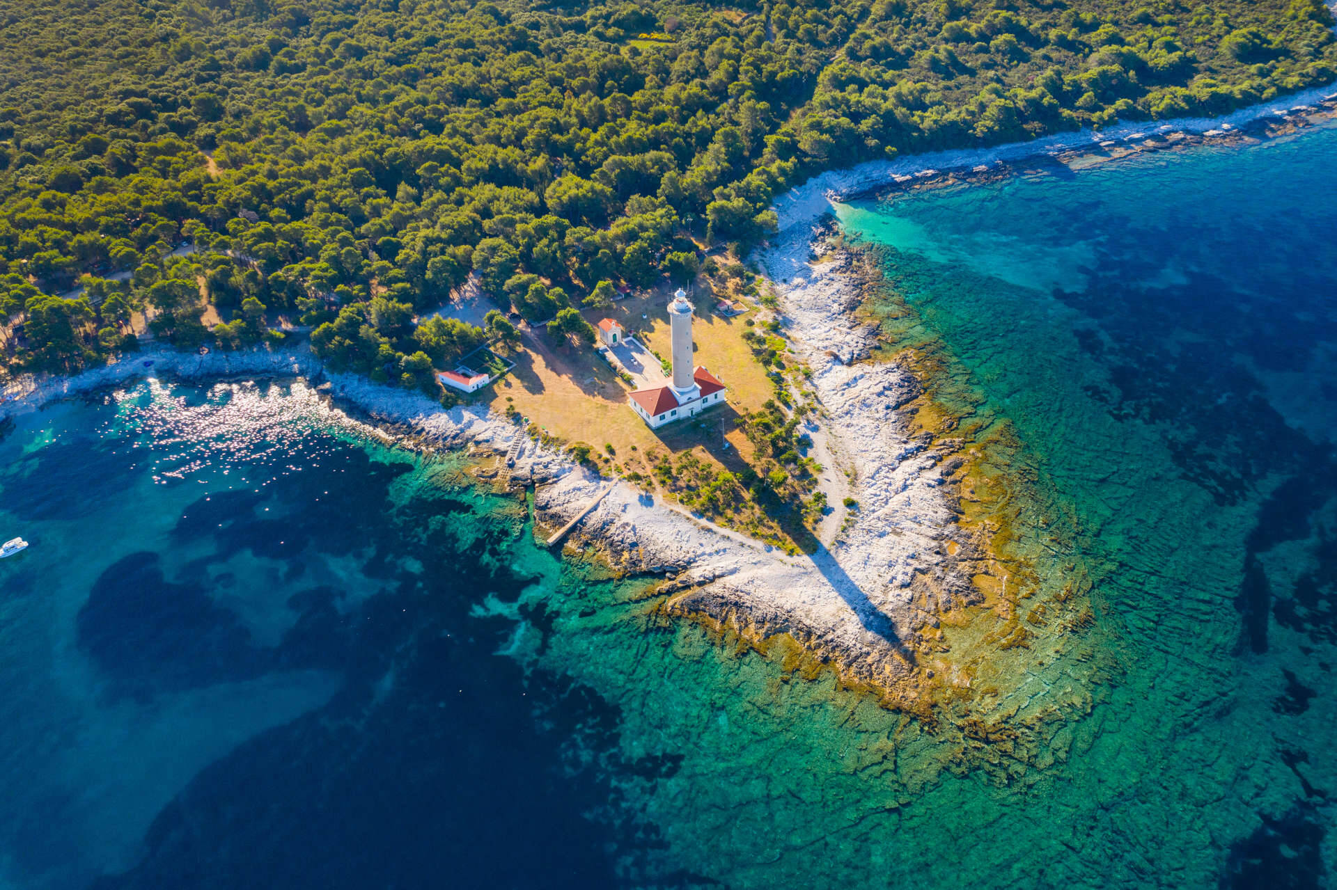 Segla i Kroatien, Del 1 – Dugi Otok, The long Island