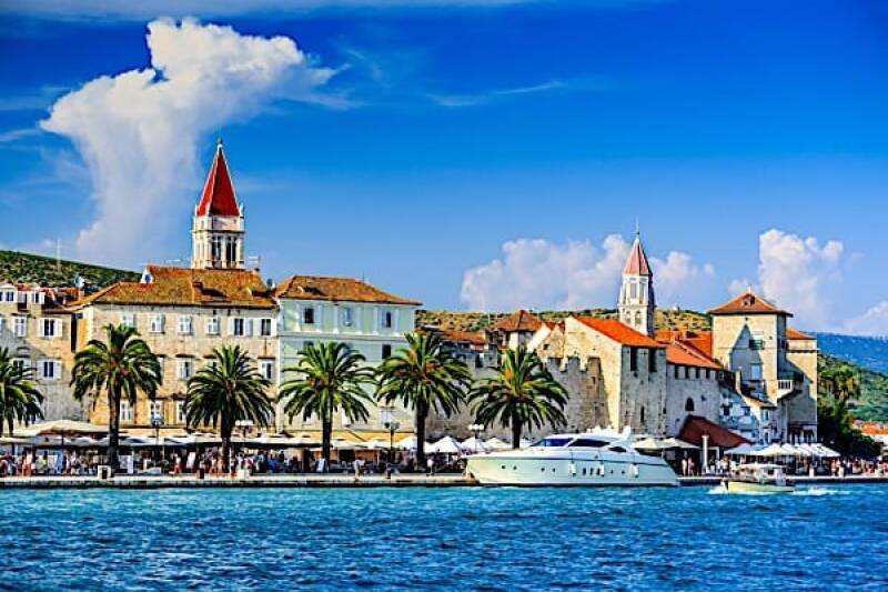 Trogir, Seget Donji Marina, Croatia Yacht Club huvudbas