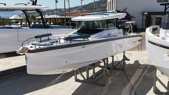 Axopar 29 XC Cross Cabin