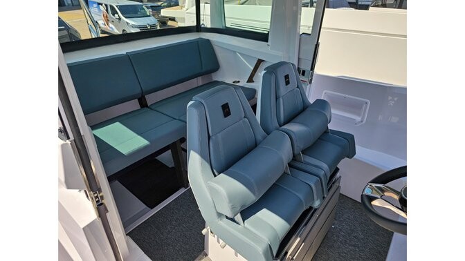 Axopar 29 XC Cross Cabin