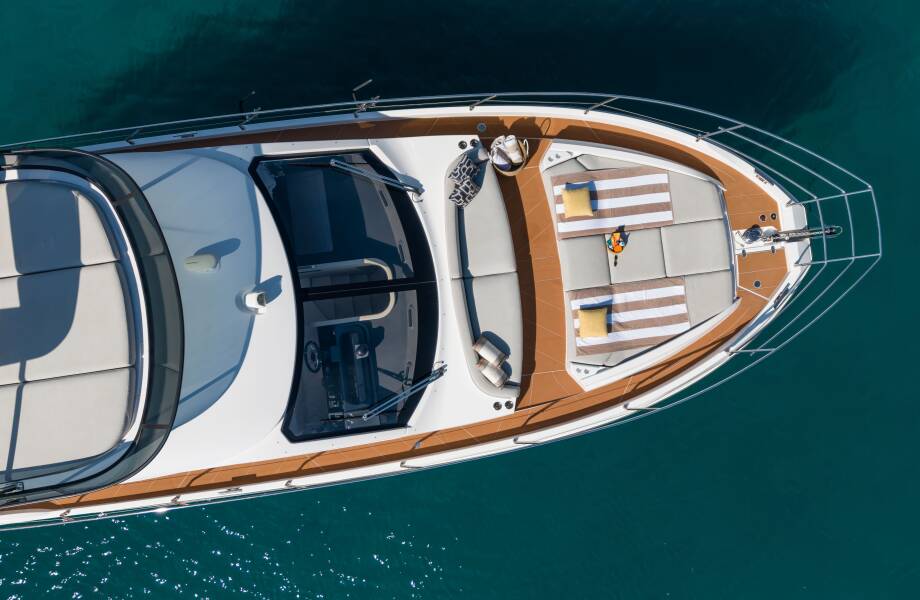Azimut 53