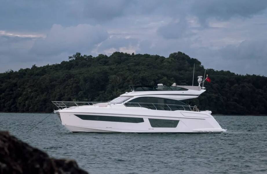 Azimut 53