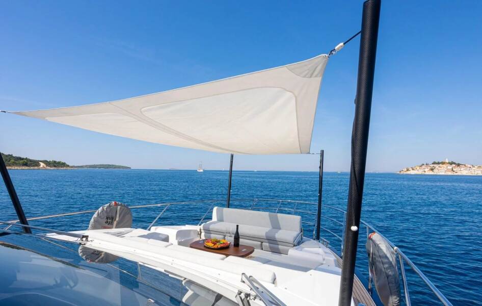 Azimut 60
