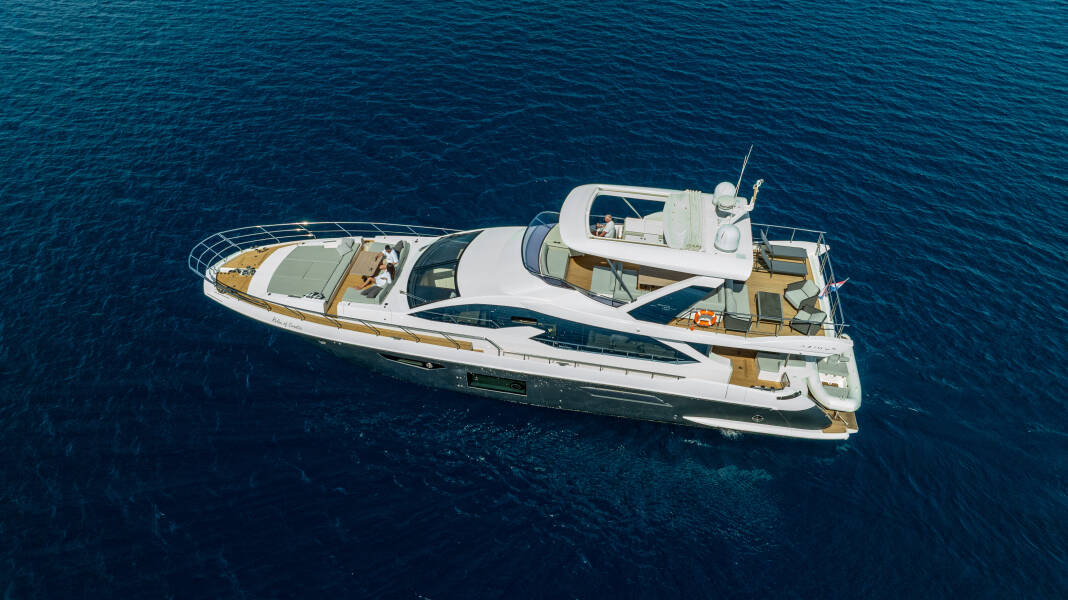 Azimut 72