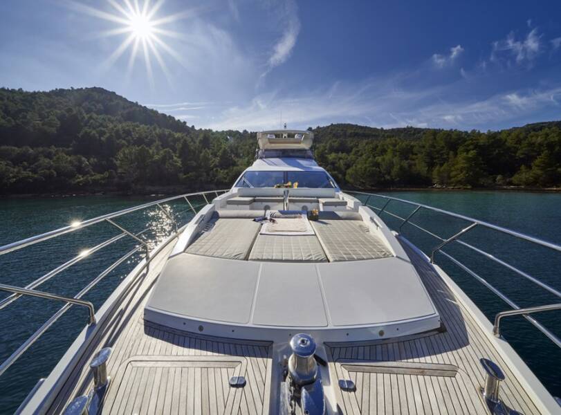 Azimut 72