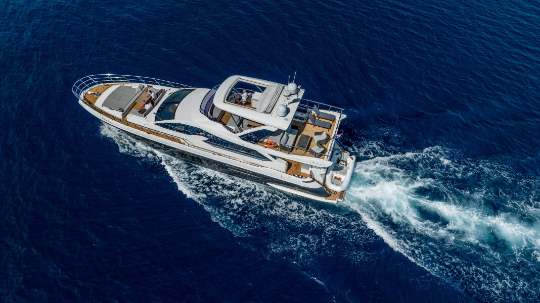 Azimut 72