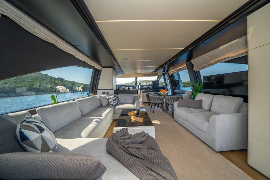 Azimut 72