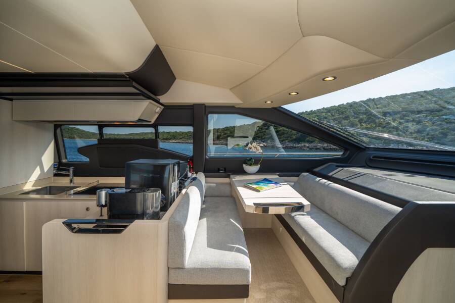 Azimut 72