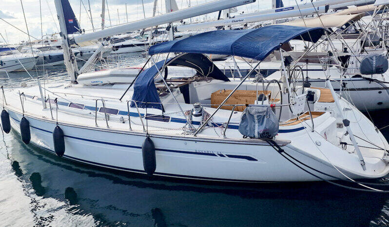 Bavaria 44
