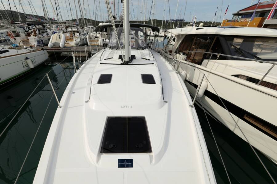 Bavaria C38