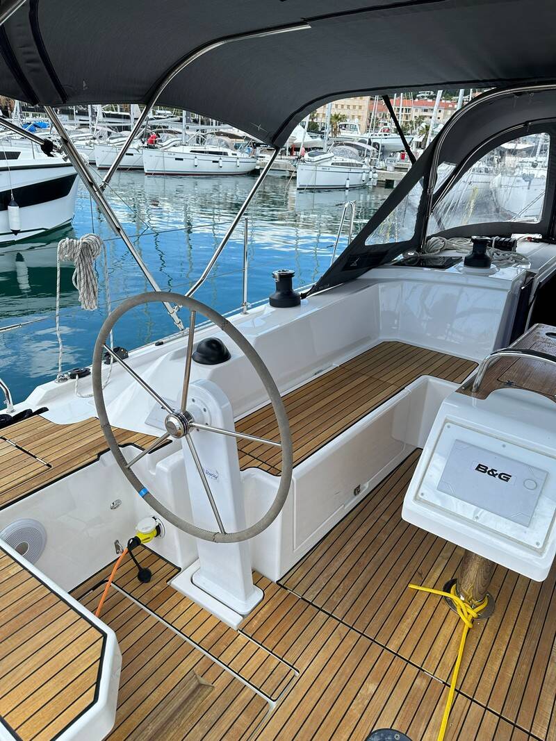Bavaria C38