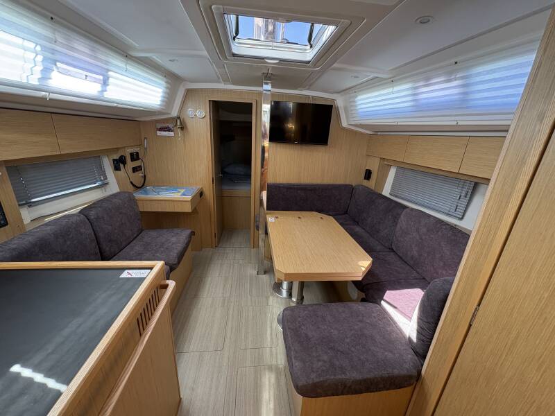 Bavaria C38