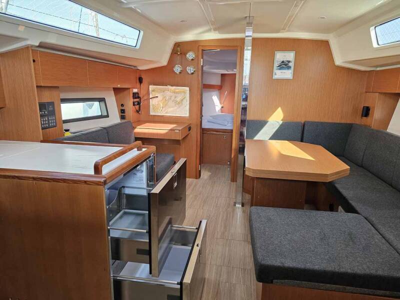 Bavaria C42