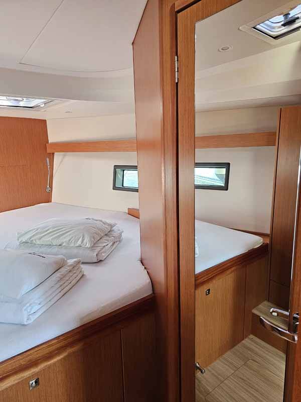 Bavaria C42