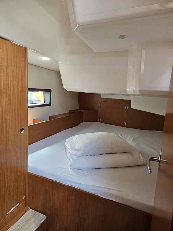 Bavaria C42