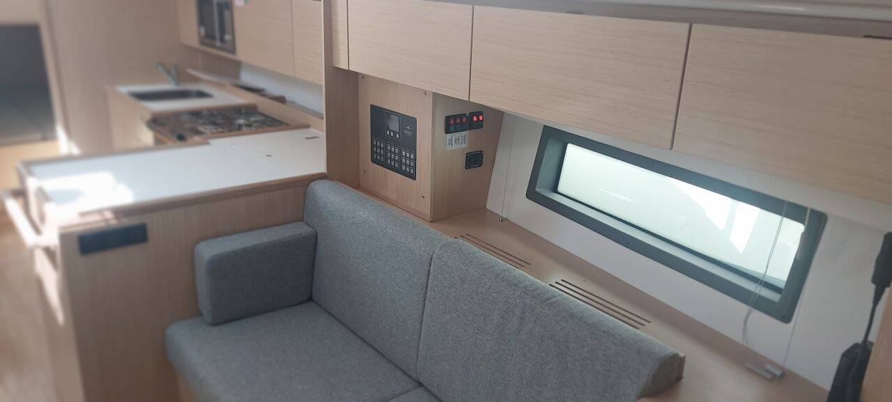 Bavaria C42