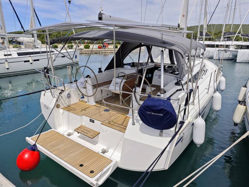 Bavaria C42