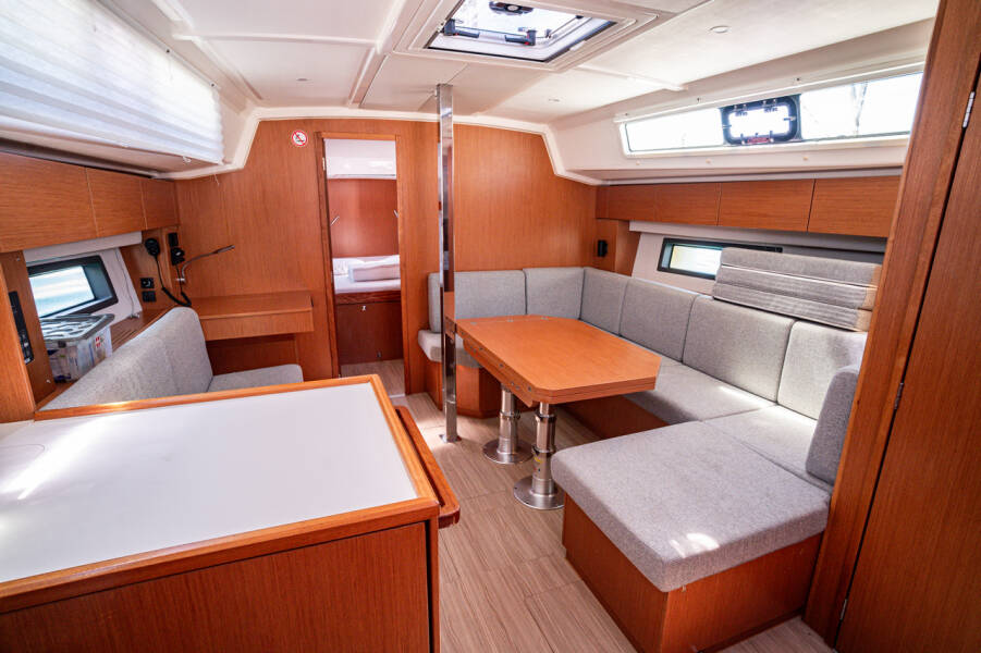 Bavaria C42