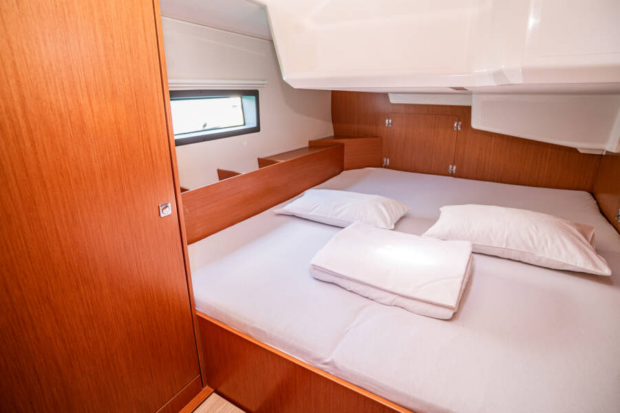 Bavaria C42