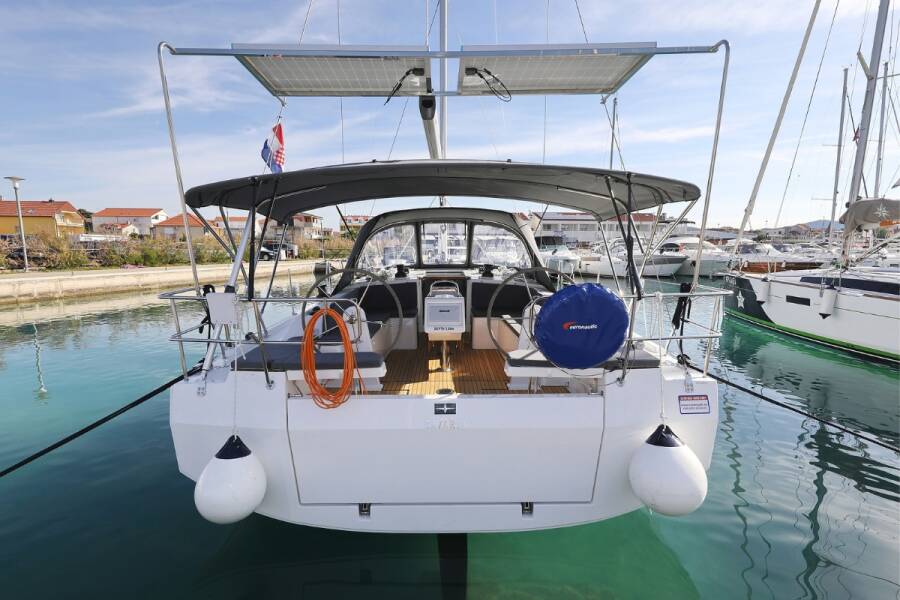 Bavaria C42