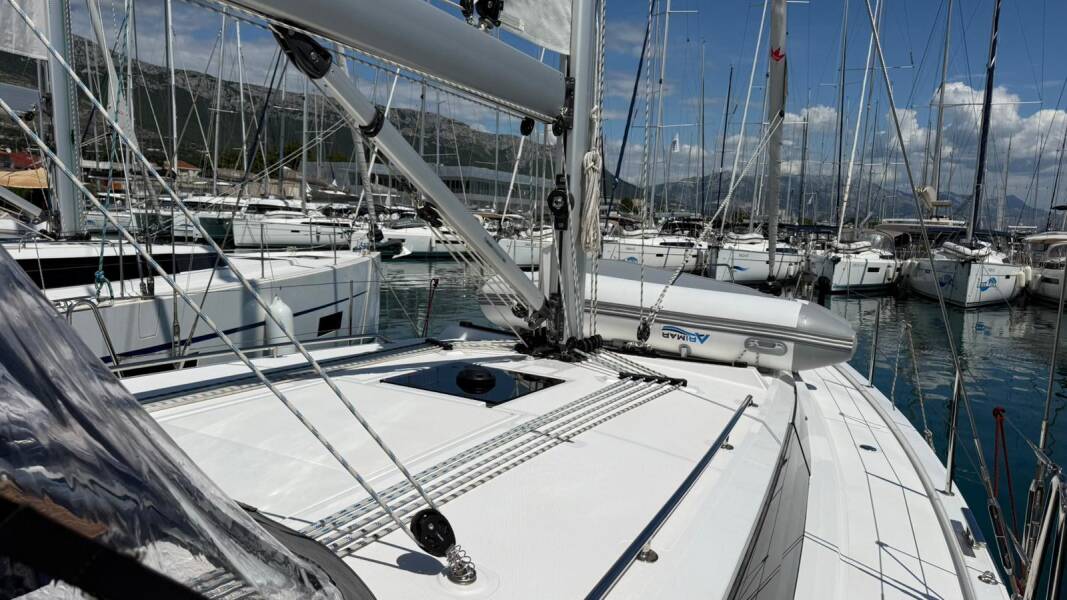 Bavaria C42