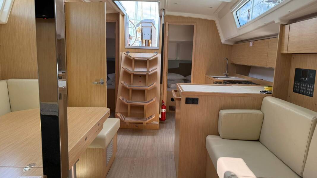 Bavaria C42