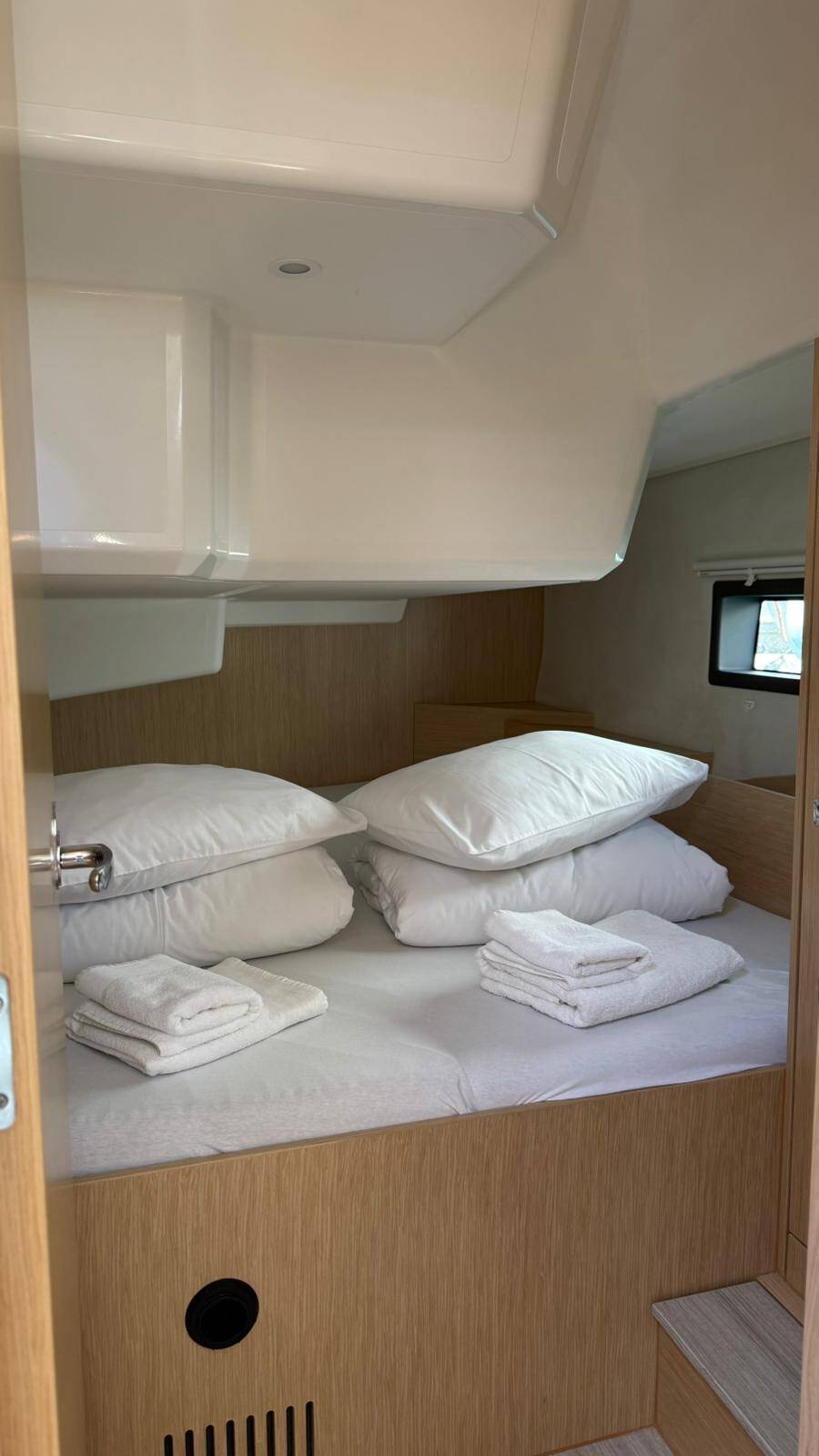 Bavaria C42