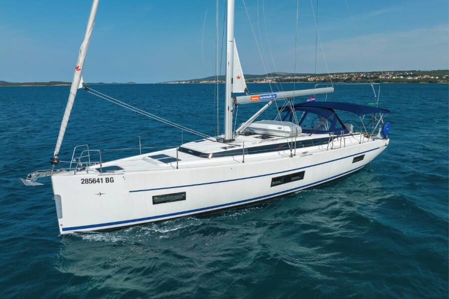 Bavaria C45 Holiday
