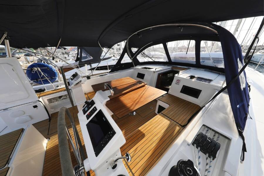 Bavaria C45 Holiday