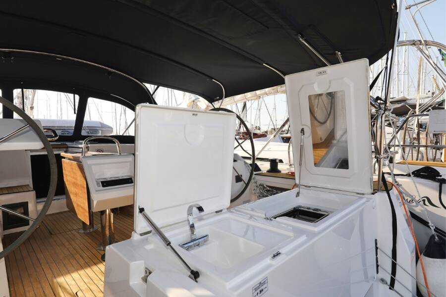 Bavaria C45 Holiday