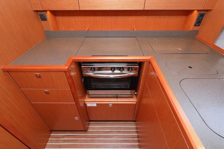 Bavaria C45 Holiday