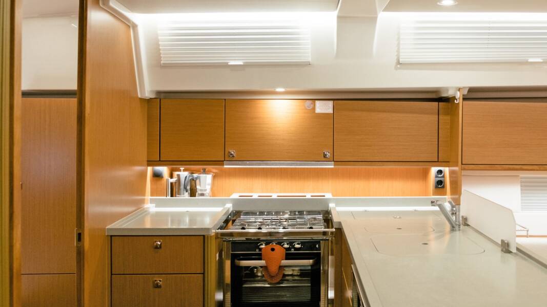 Bavaria C45