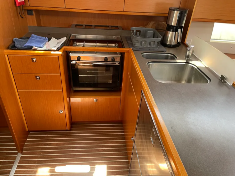 Bavaria C45