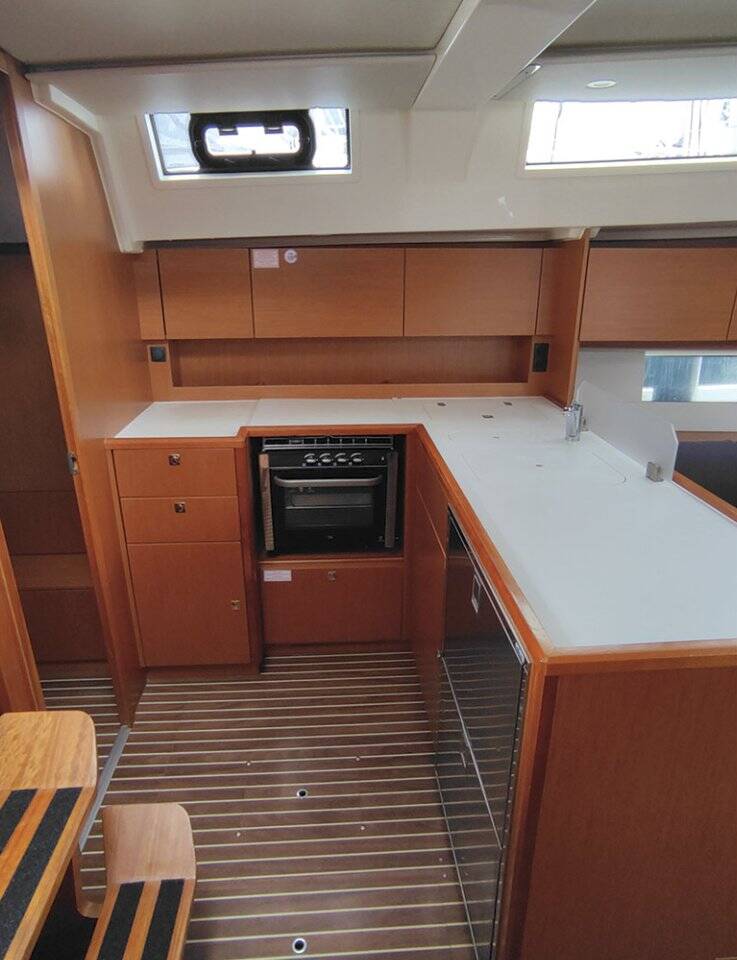 Bavaria C45