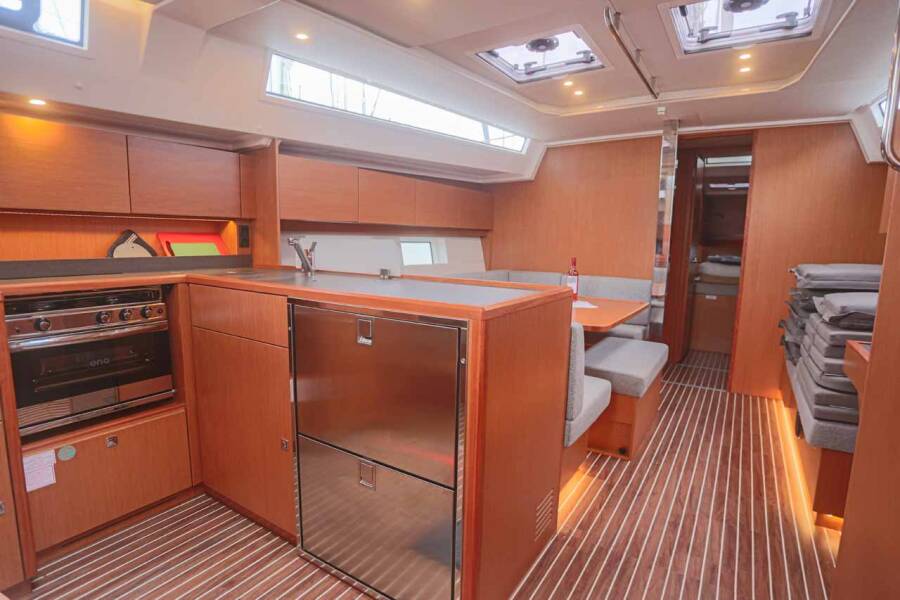 Bavaria C45
