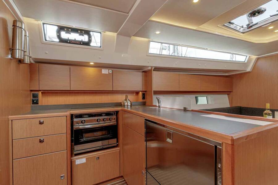 Bavaria C45