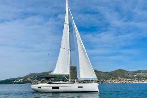 Bavaria C57 Holiday
