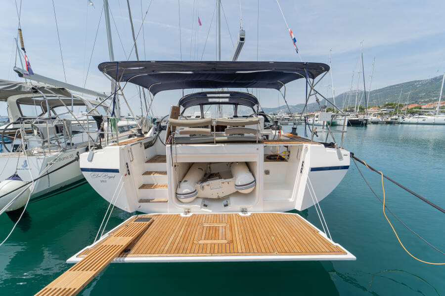 Bavaria C57 Holiday