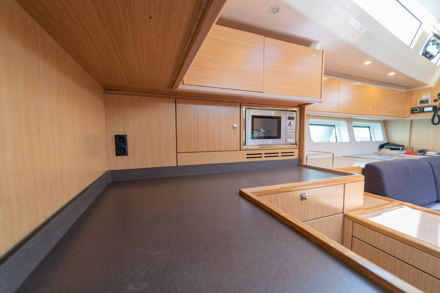 Bavaria C57 Holiday