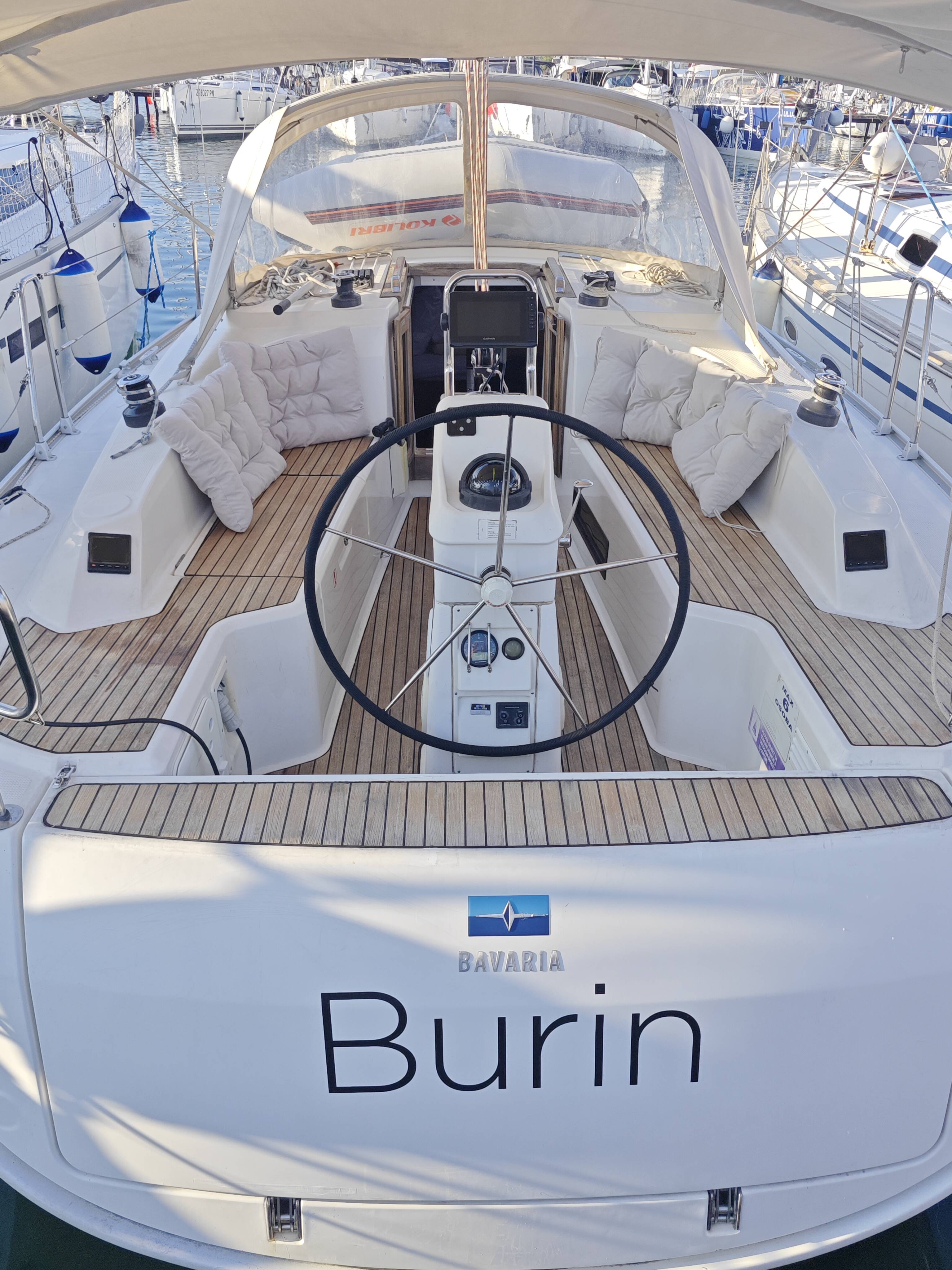 Bavaria Cruiser 33