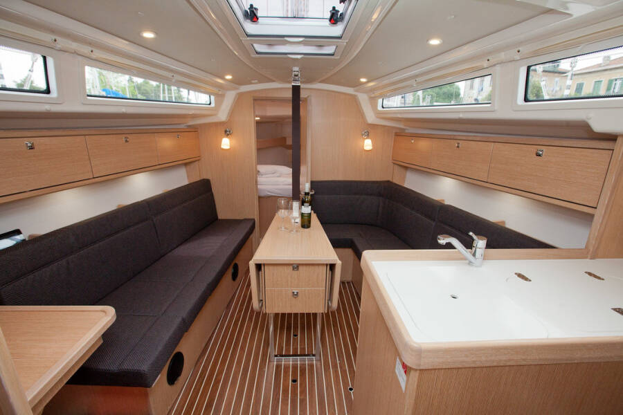 Bavaria Cruiser 34 Style
