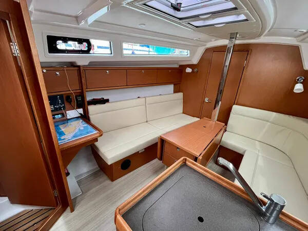 Bavaria Cruiser 34