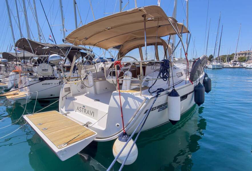 Bavaria Cruiser 37