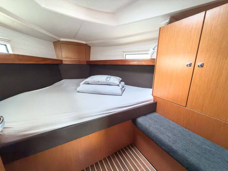 Bavaria Cruiser 37