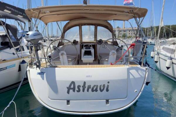 Bavaria Cruiser 37