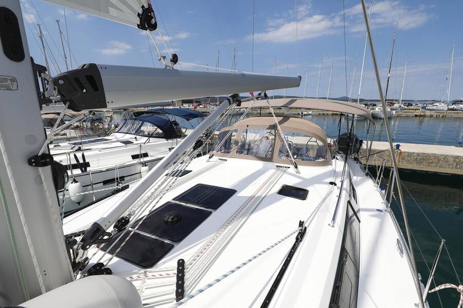 Bavaria Cruiser 46 Style