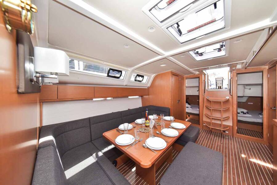 Bavaria Cruiser 51