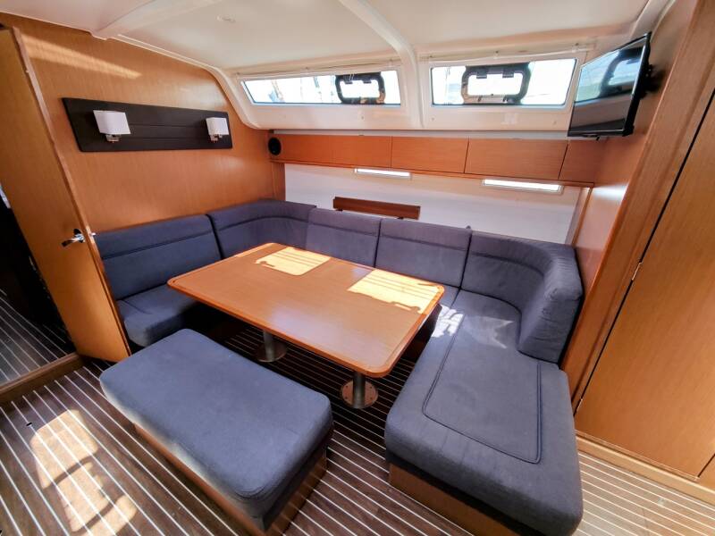 Bavaria Cruiser 51