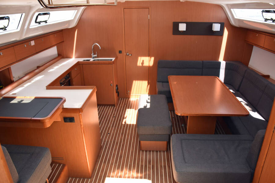 Bavaria Cruiser 51