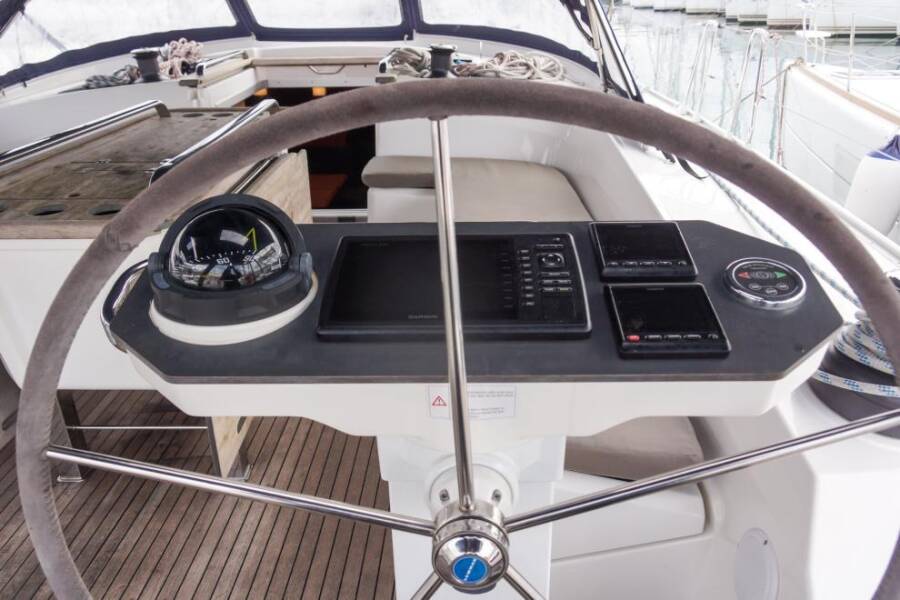 Bavaria Cruiser 56
